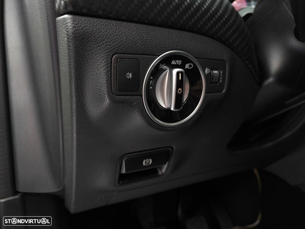 Mercedes-Benz GLA 180 d Urban - 19