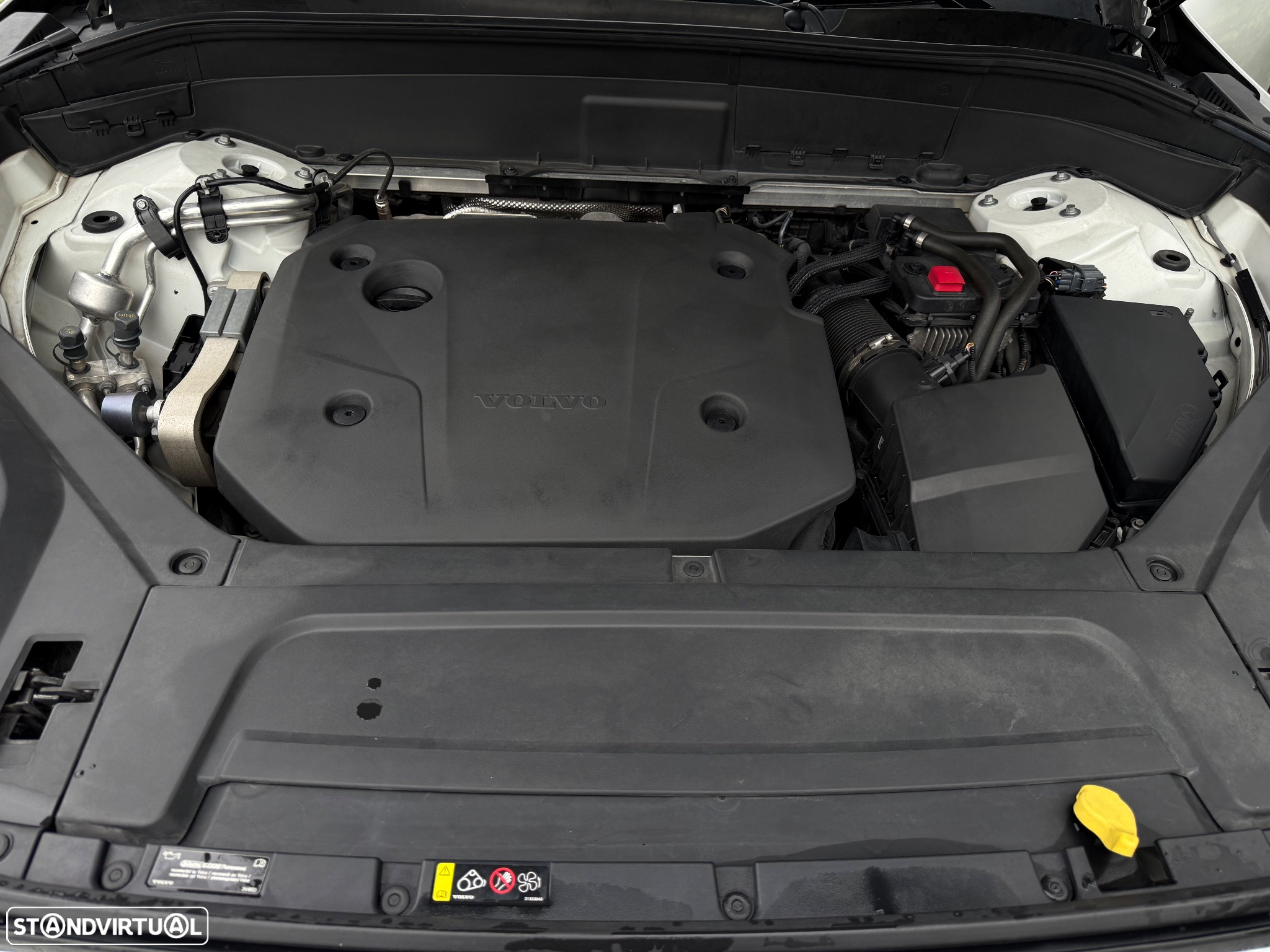 Volvo XC 90 2.0 B5 R-Design AWD - 56