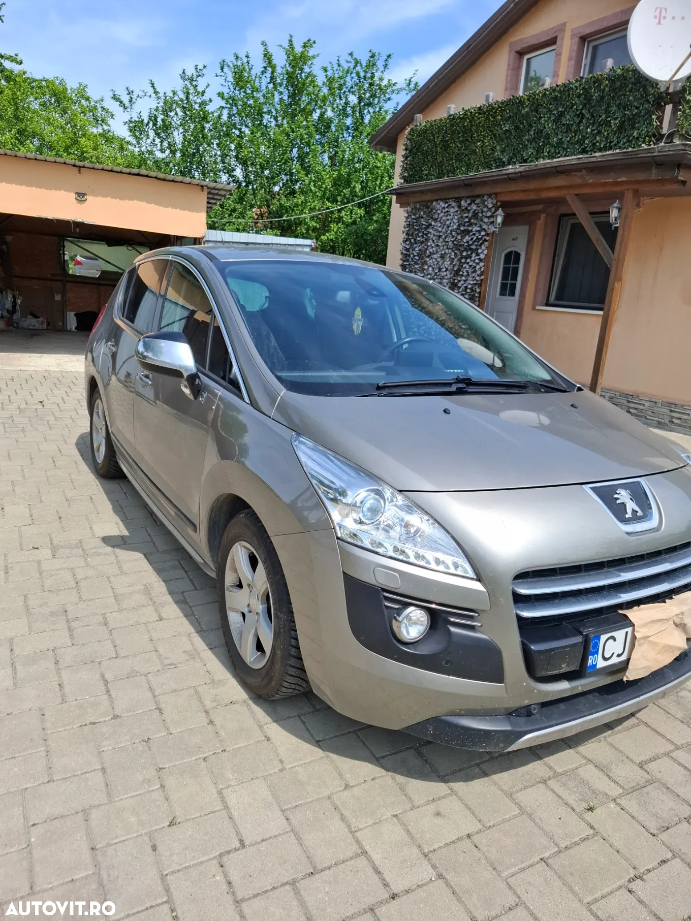Peugeot 3008 Hybrid4 - 2
