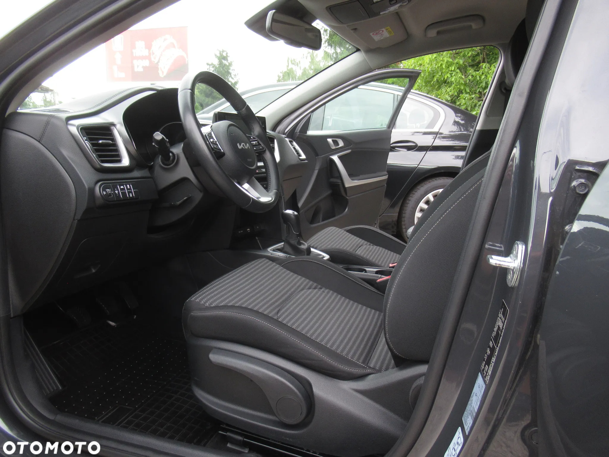Kia Ceed 1.5 T-GDI M - 5