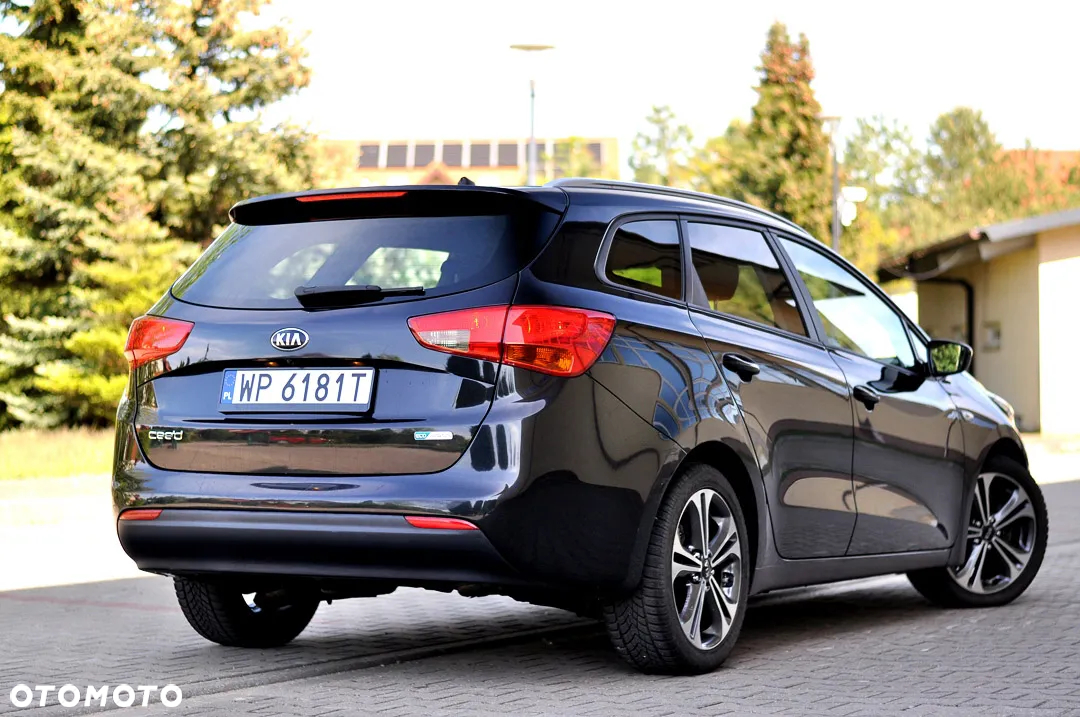 Kia Ceed 1.4 L Business Line Plus - 4