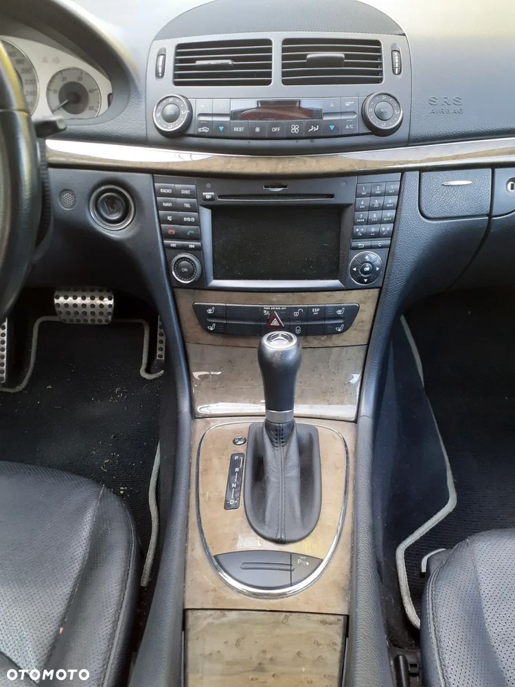 Mercedes-Benz Klasa E 320 T CDI 4Matic Automatik Avantgarde DPF - 14
