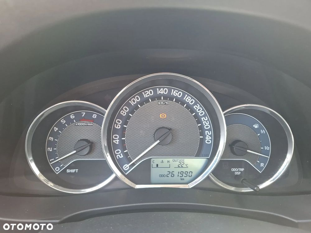 Toyota Corolla 1.6 Premium - 11