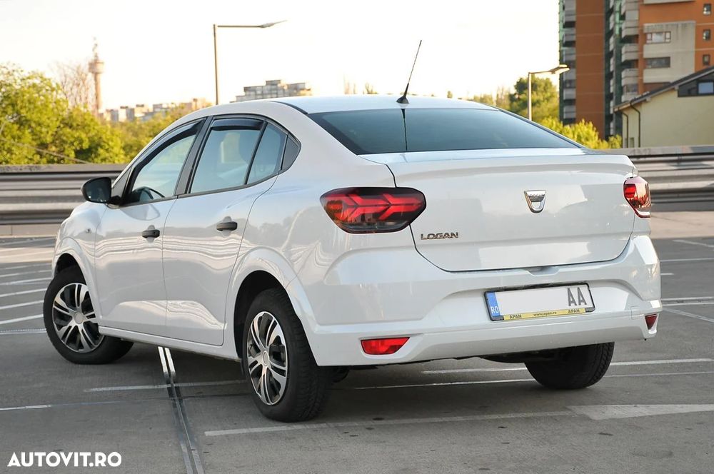 Dacia Logan TCe 90 Essential - 6