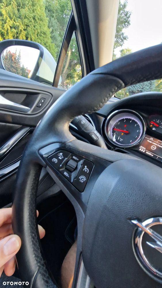 Opel Astra 1.4 Turbo Edition Sport - 27