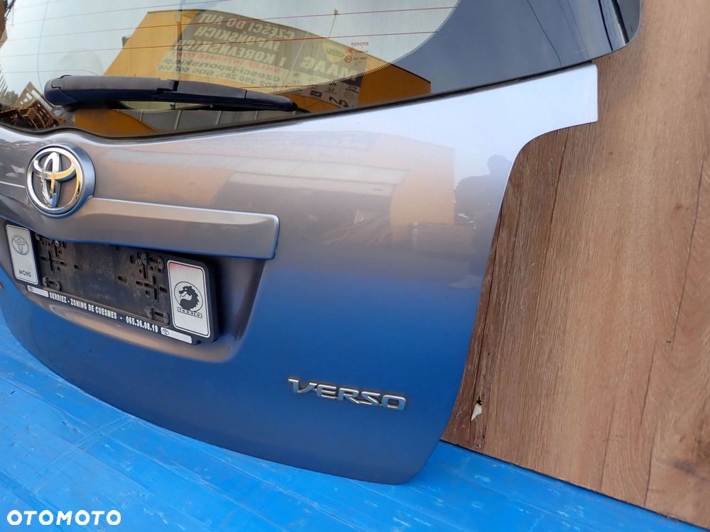TOYOTA VERSO 09-13 KLAPA BAGAŻNIKA SZYBA TYLNA 8T4 - 10