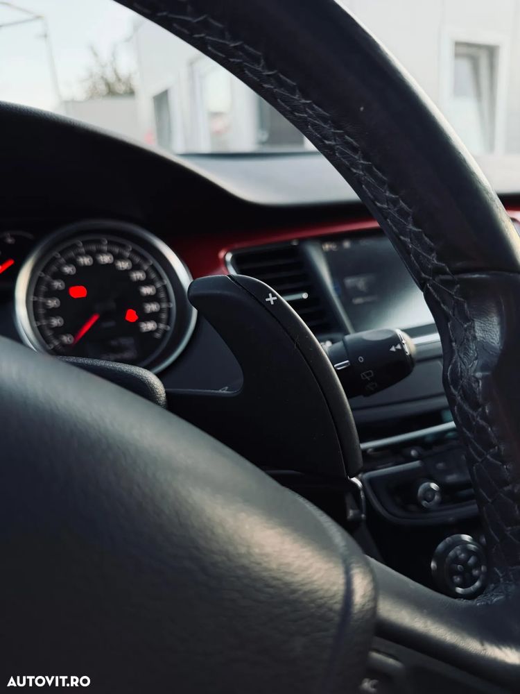 Peugeot 508 Hybrid4 - 22