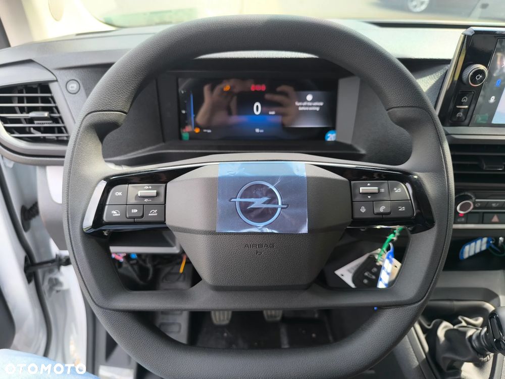 Opel Vivaro Extra Long - 10