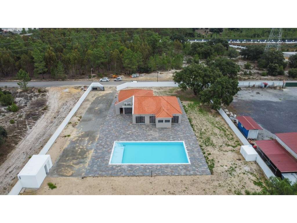 Moradia Terrea 5 suites, piscina e 5538m2 terreno - Grande imagem: 4/58