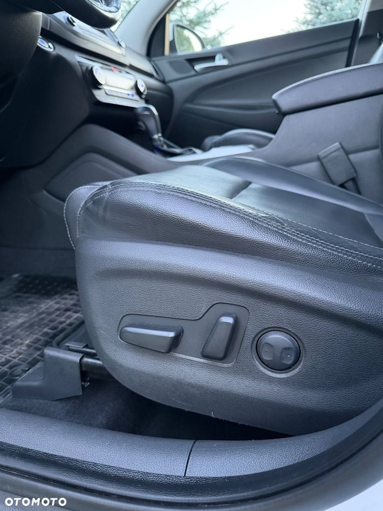 Hyundai Tucson 2.0 CRDI Premium 4WD - 18