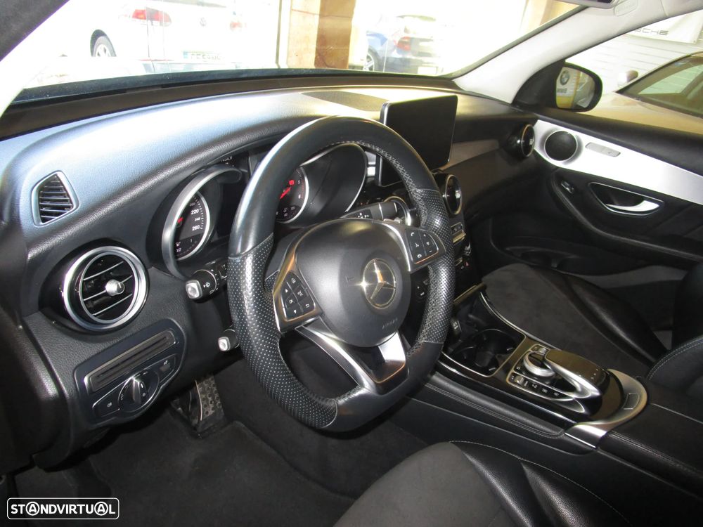 Mercedes-Benz GLC 250 d 4Matic 9G-TRONIC AMG Line - 14