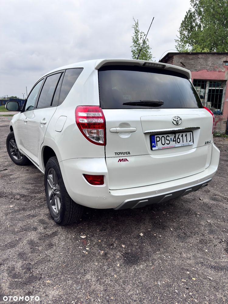 Toyota RAV4 - 4