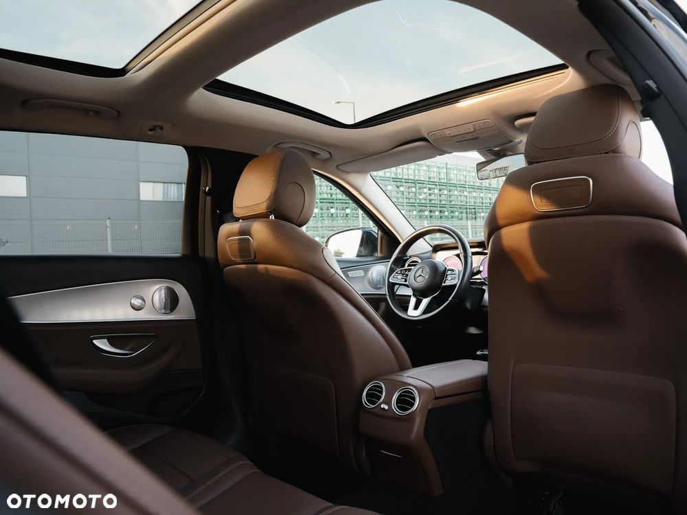 Mercedes-Benz Klasa E 220 d 9G-TRONIC - 9