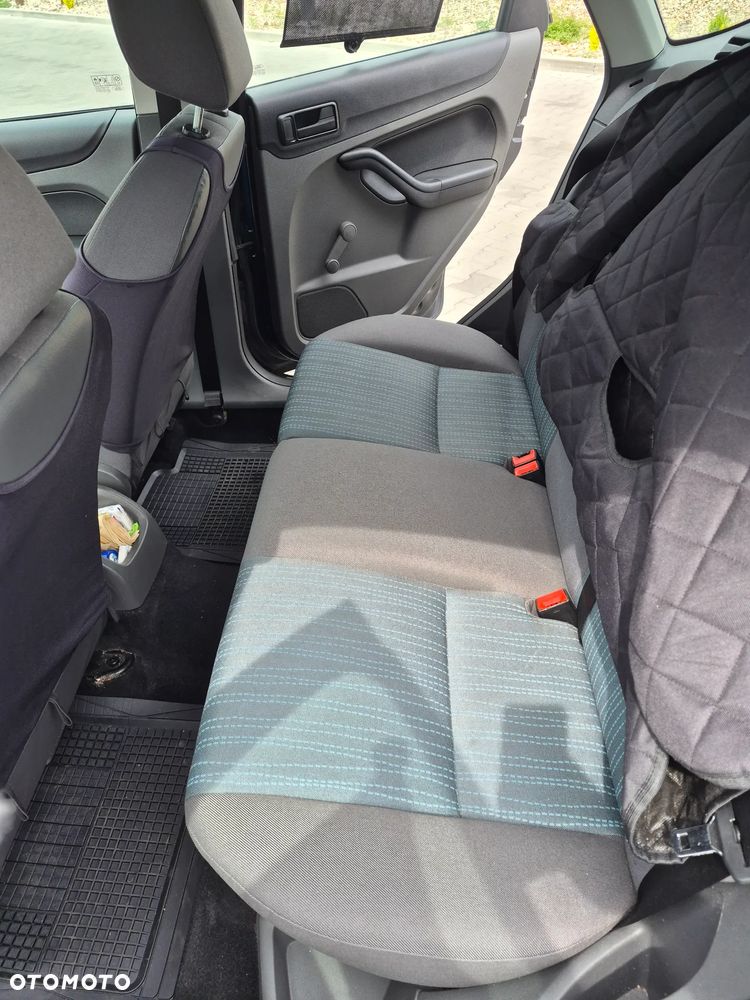 Ford Focus 1.6 Ambiente - 6