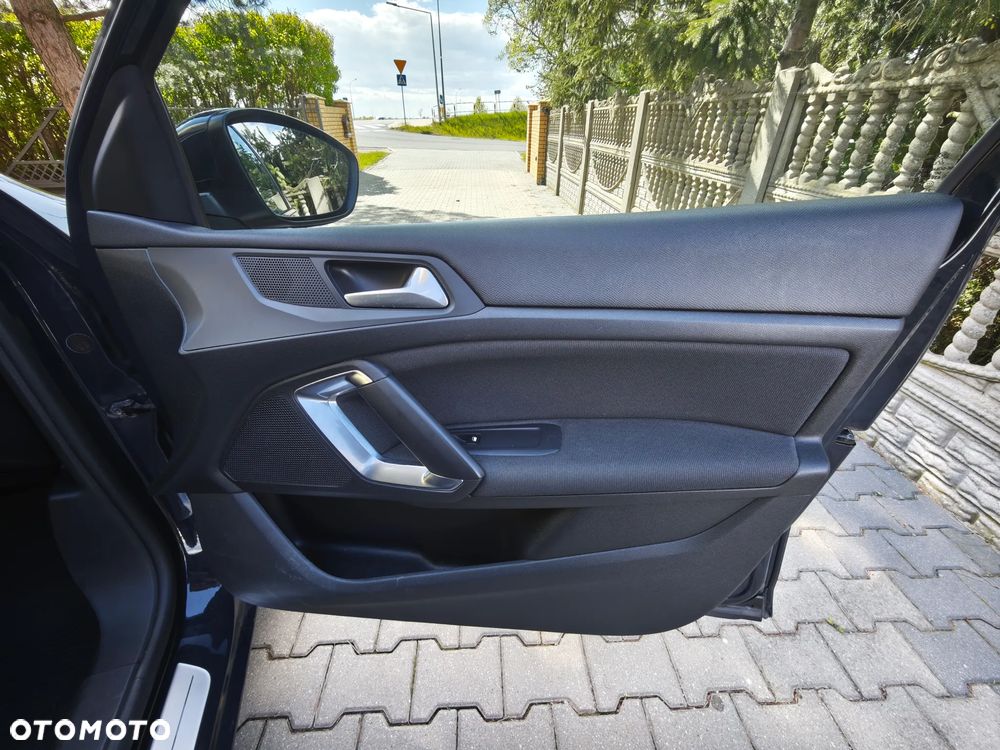 Peugeot 308 1.5 BlueHDi Allure S&S - 15