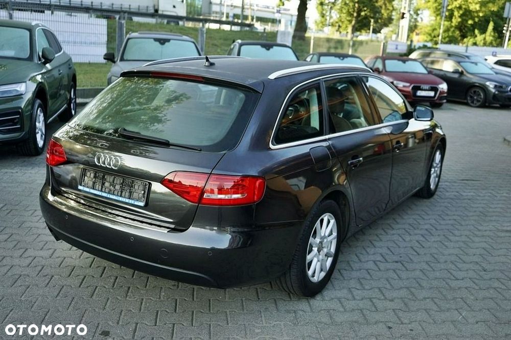 Audi A4 Avant - 6