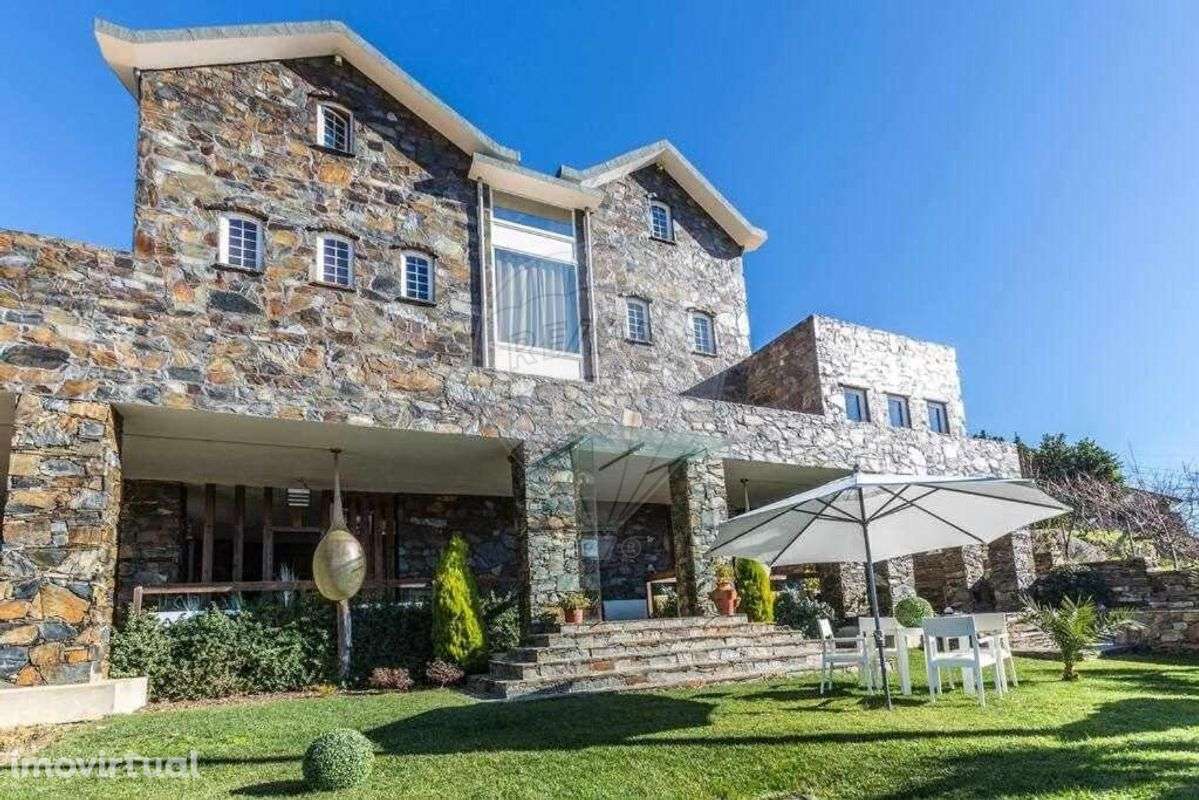 Moradia T6 para venda - Grande imagem: 2/25