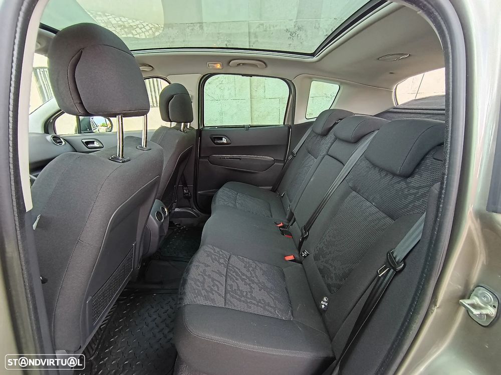Peugeot 3008 1.6 e-HDi Allure CMP6 - 8