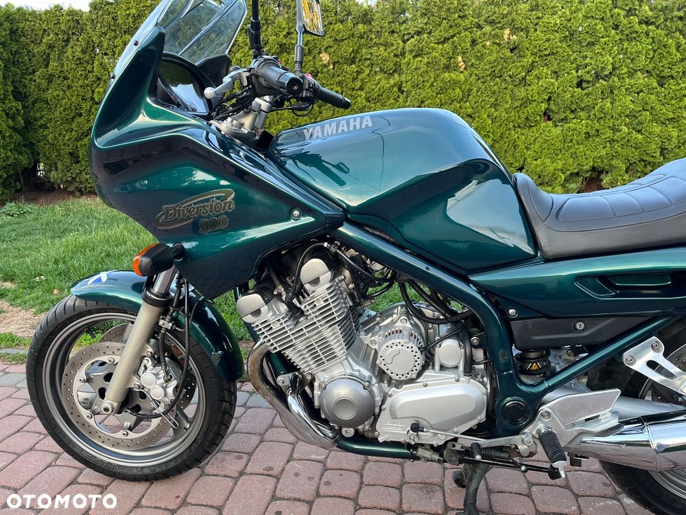 Yamaha XJ - 25