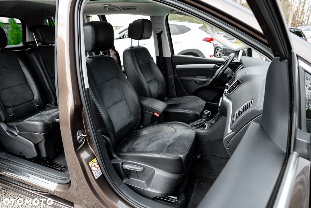 Volkswagen Sharan 2.0 TDI Highline DSG - 24