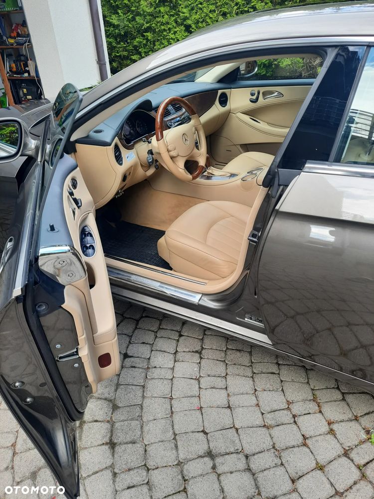 Mercedes-Benz CLS - 18