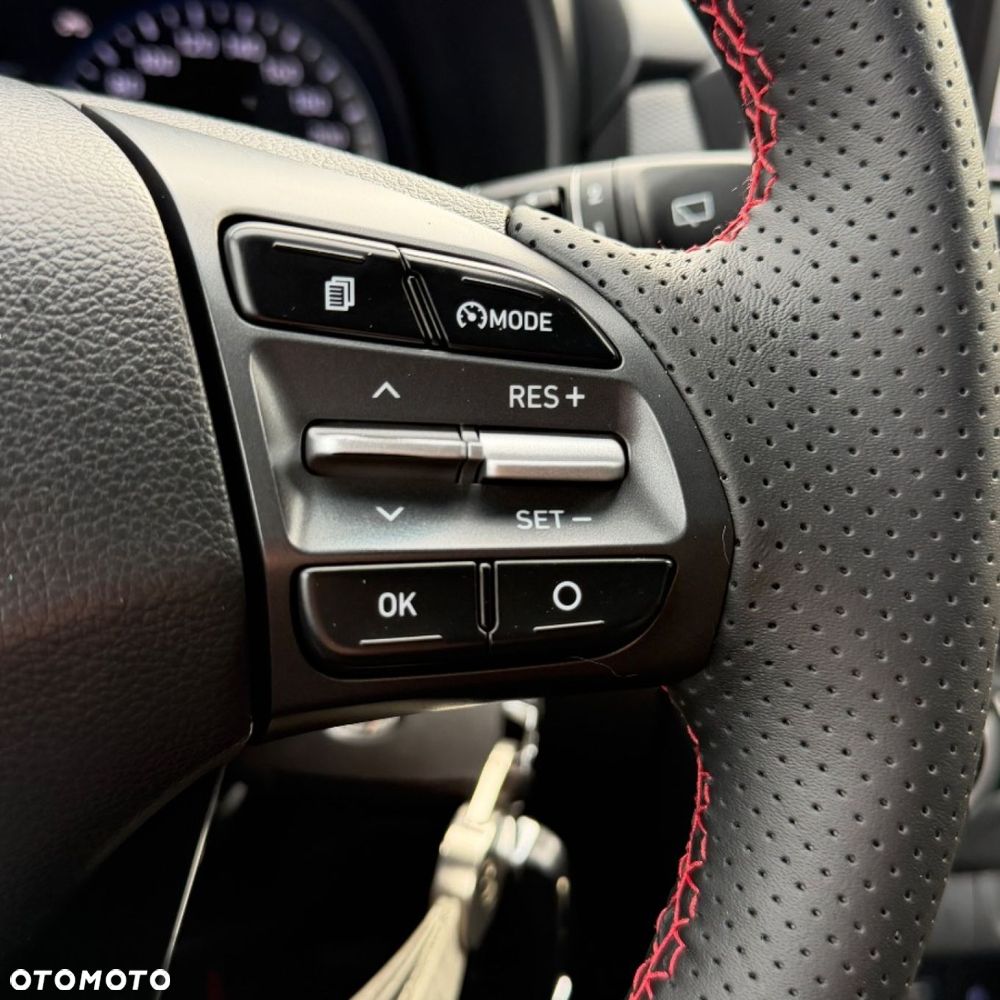 Hyundai Kona 1.6 T-GDI DCT 4WD Unique - 27