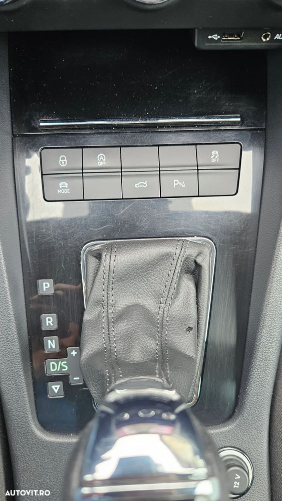 Skoda Octavia 2.0 TDI (Green tec) 4x4 DSG Scout - 17