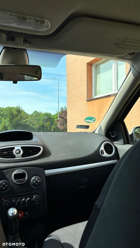 Renault Clio - 7