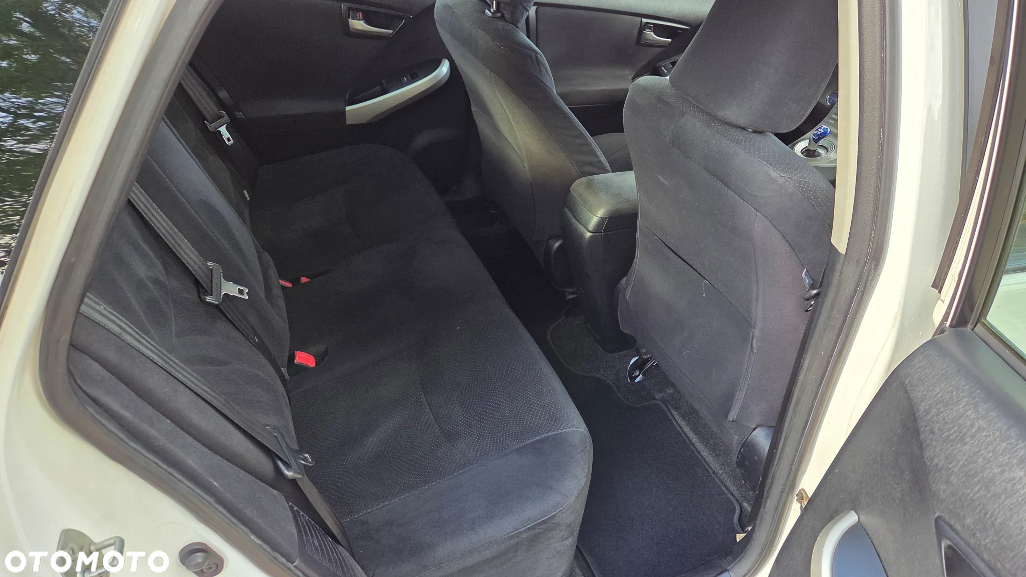 Toyota Prius (Hybrid) Comfort - 10