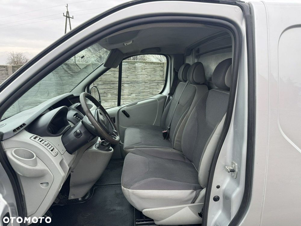 Opel Vivaro - 12