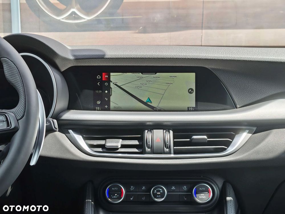 Alfa Romeo Stelvio - 15