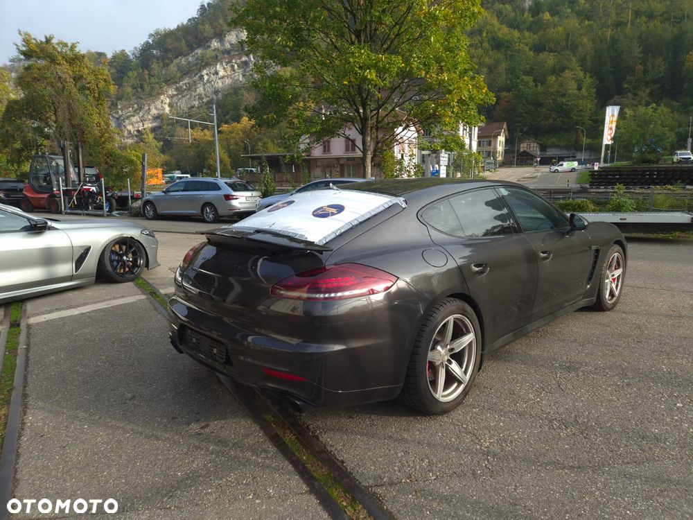Porsche Panamera GTS - 5