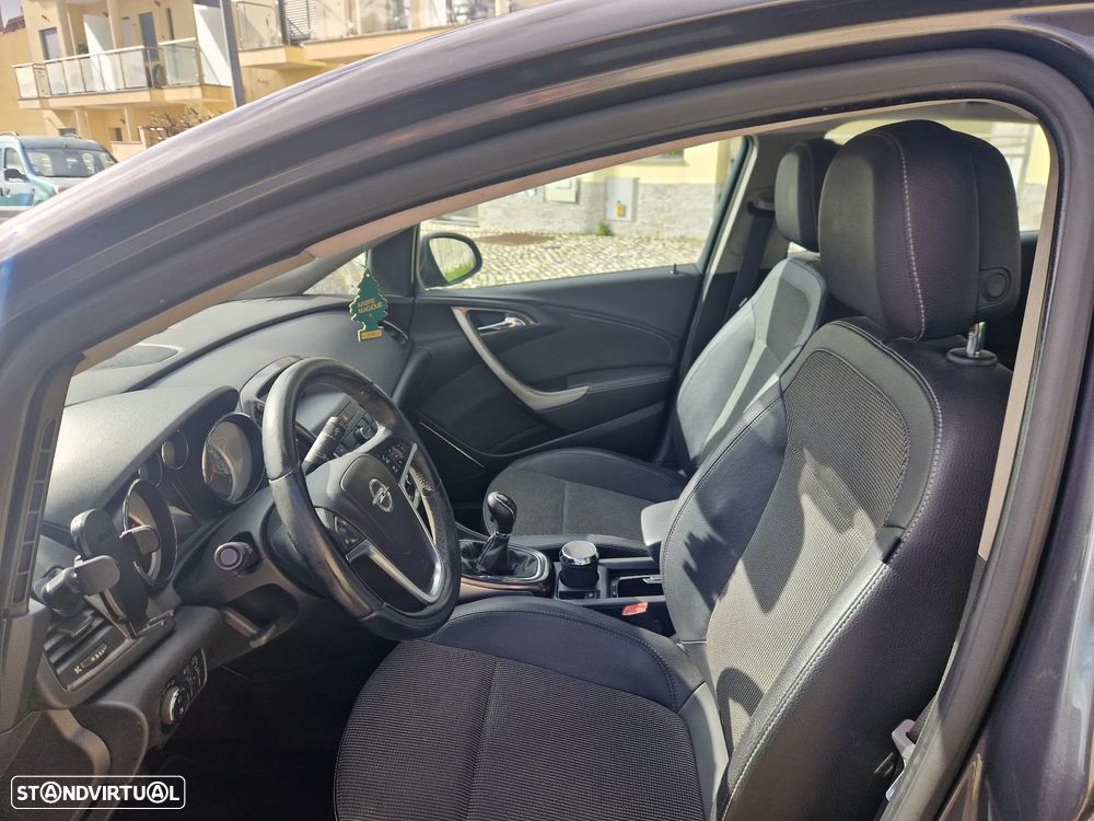 Opel Astra 1.7 CDTI Cosmo - 9
