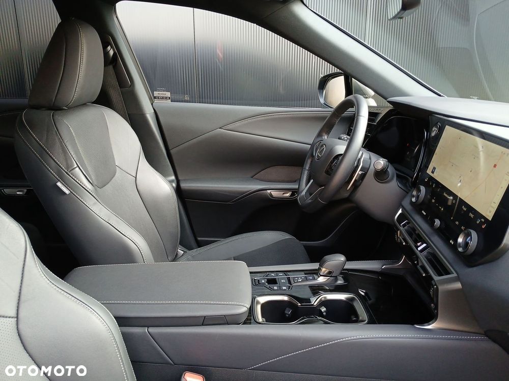 Lexus RX 450h+ Prestige - 25