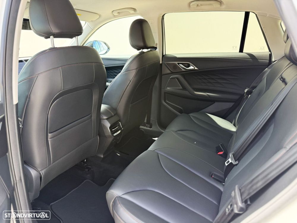 MG EHS 1.5 T-GDI Plug-in Hybrid Luxury - 42