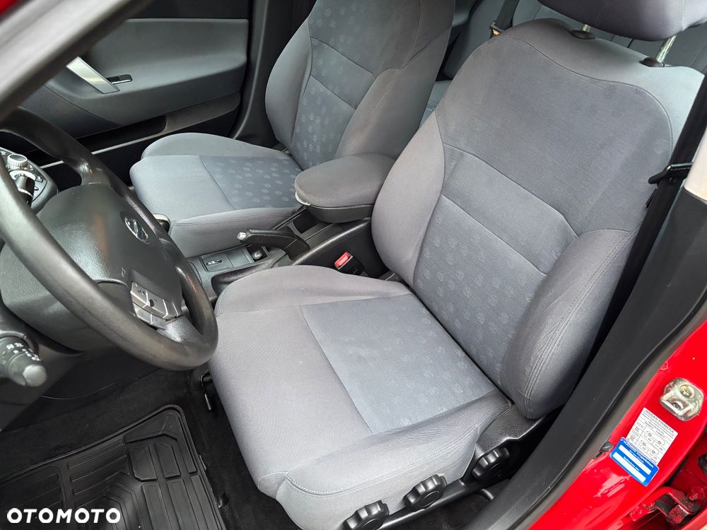 Nissan Primera - 11