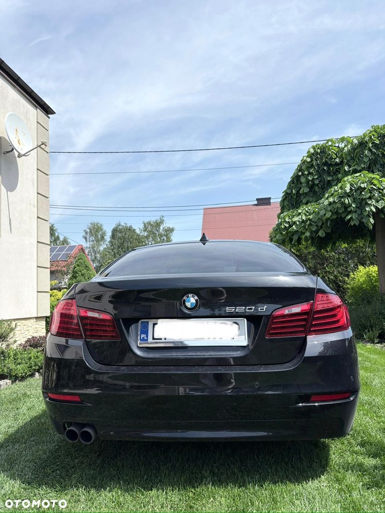 BMW Seria 5 520d - 5