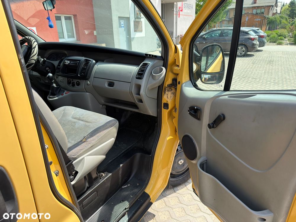 Renault Trafic Passenger - 20