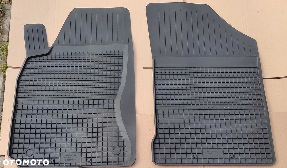 TOYOTA RAV4 III NOWE Dywaniki PRZÓD gumowe przednie korytka korytko - 1