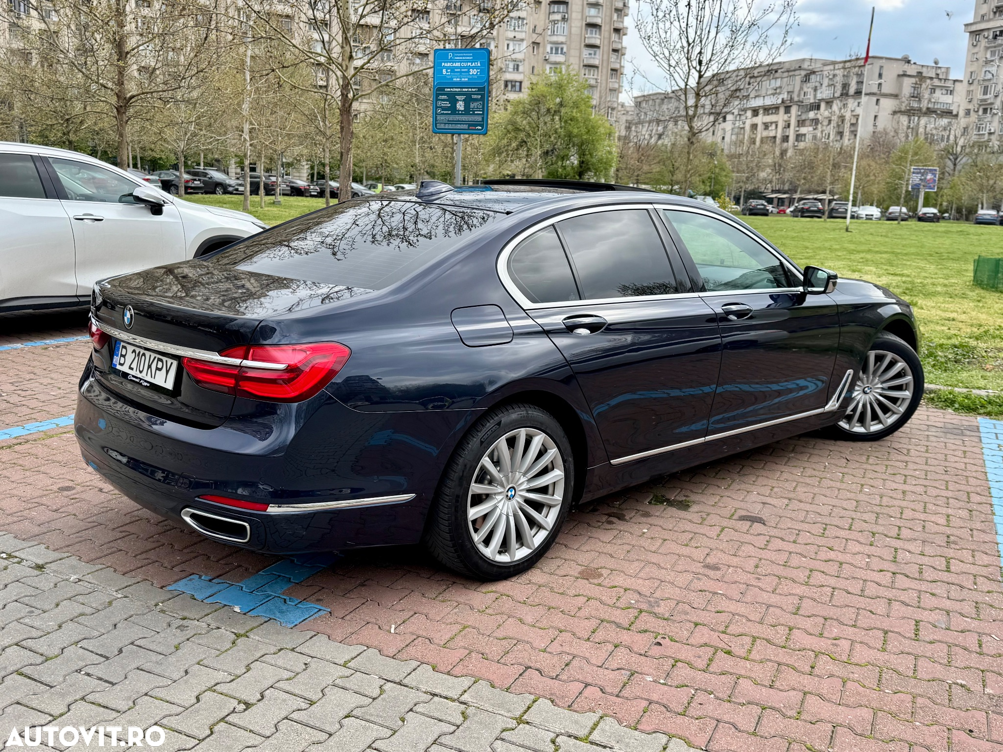 BMW Seria 7 740d xDrive - 22