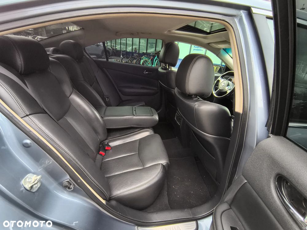 Nissan Maxima 3.5 S - 24