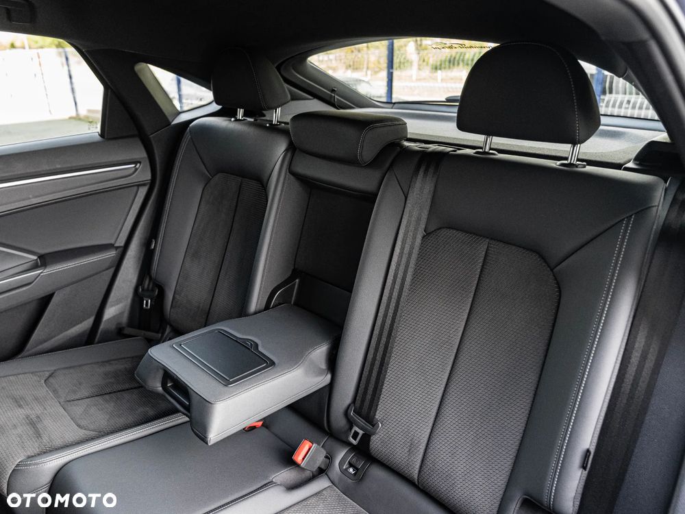 Audi Q3 Sportback 35 TDI S tronic S line - 27