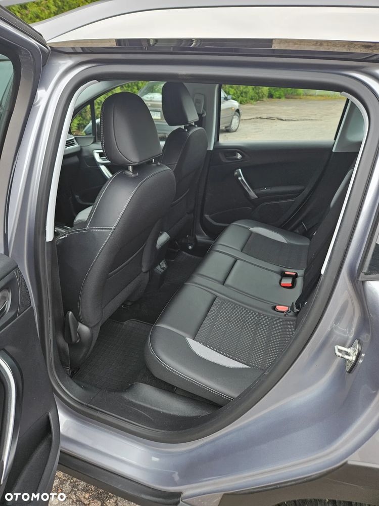 Peugeot 2008 PureTech 110 Stop&Start Allure - 13