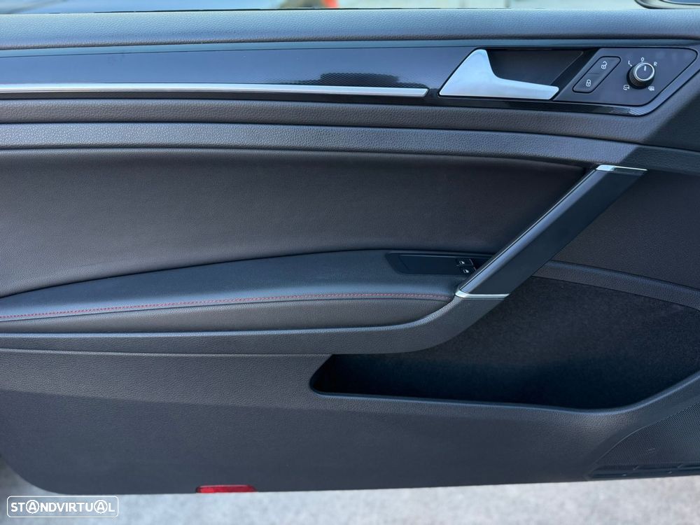 VW Golf 2.0 TSi GTi DSG Performance - 15
