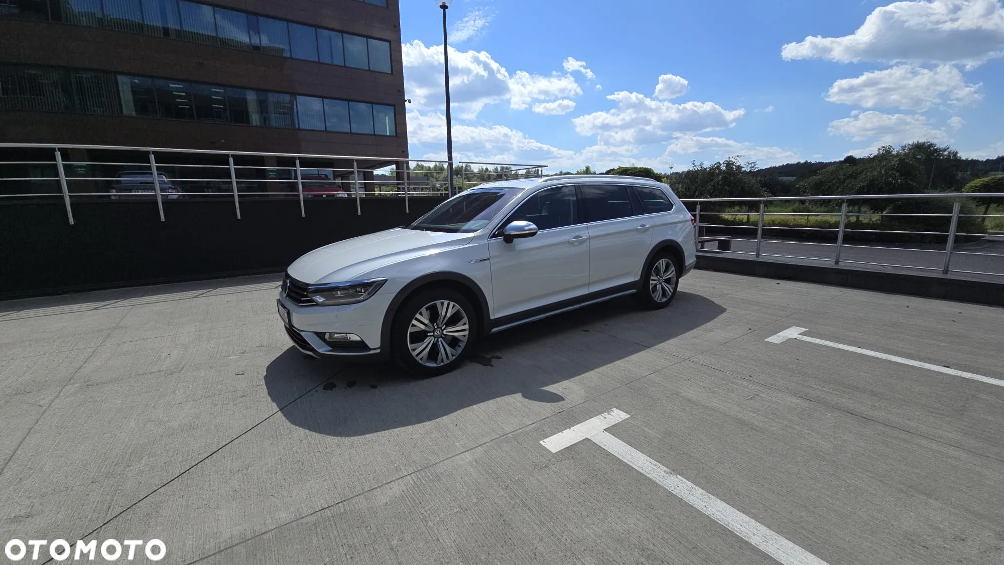 Volkswagen Passat 2.0 TDI Bi-Turbo BMT 4Mot Highline DSG - 2