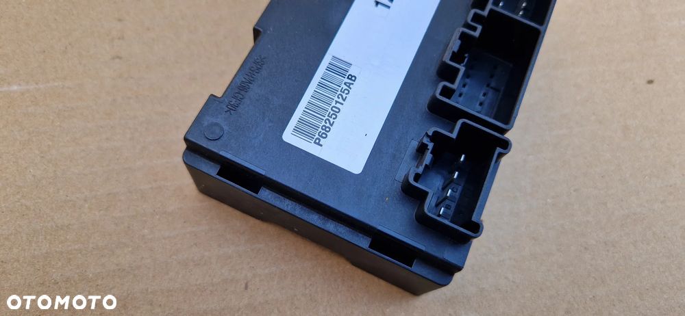 P68250125AB JEEP GRAND CHEROKEE WK2 MODUŁ STEROWNIK SKRZYNI BIEGÓW REDUKTORA - 3