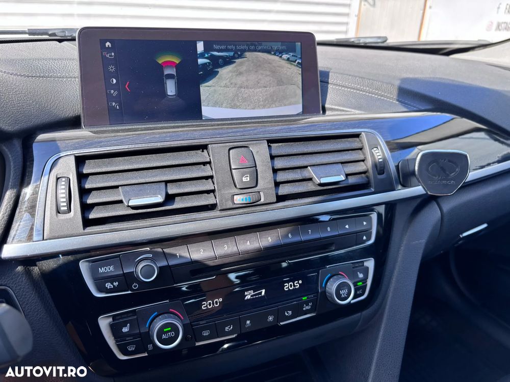 BMW Seria 3 330i xDrive Aut. Sport Line - 30