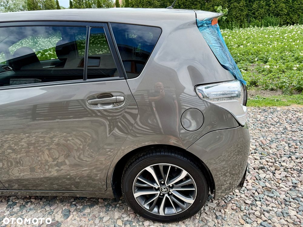 Toyota Verso 1.8 Prestige MS EU6 - 18