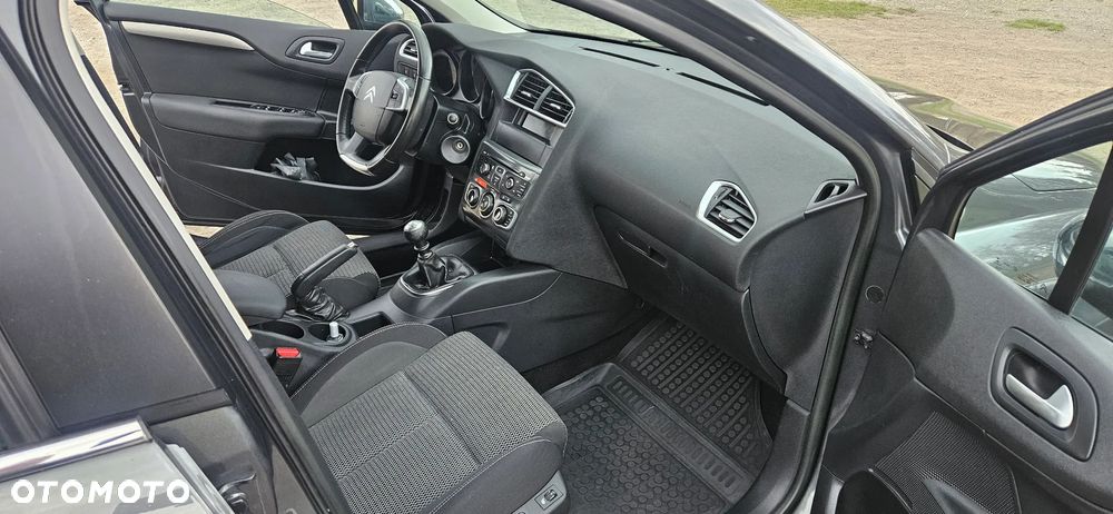 Citroën C4 HDi 115 Exclusive - 13