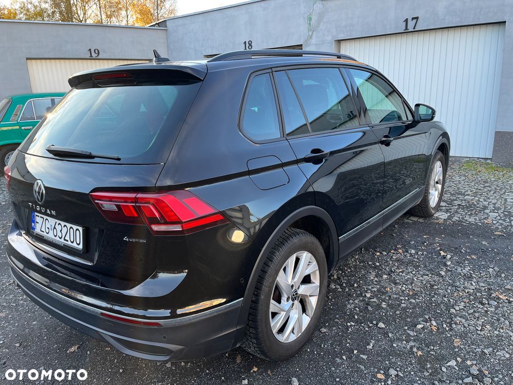 Volkswagen Tiguan 2.0 TSI 4Mot Life DSG - 10